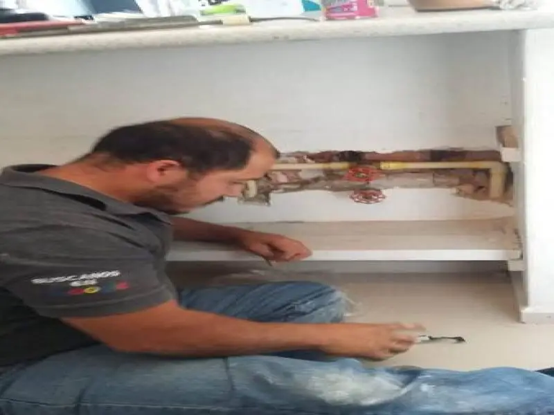 Servicios de Plomería  por Instalaciones de Baños, Cocinas y Más..